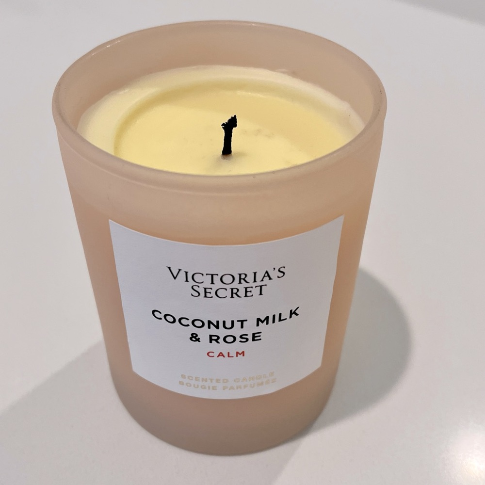 Victoria’s Secret  coconut and‎ milk rose calm scented candle